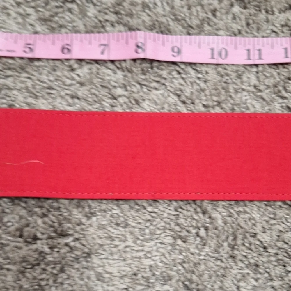 Unbranded Wide Red Fabric Belt- Gold Buckle - Size 8